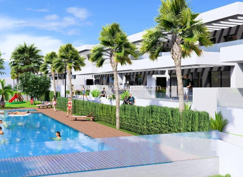 2 soveværelse Lejlighed til salg i Algorfa med swimmingpool - € 261.000 (Ref: 8634984)