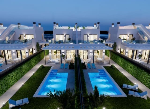 3 soveværelse Villa til salg i Los Narejos - Punta Calera, Los Alcázares med swimmingpool - € 1.390.000 (Ref: 8646137)