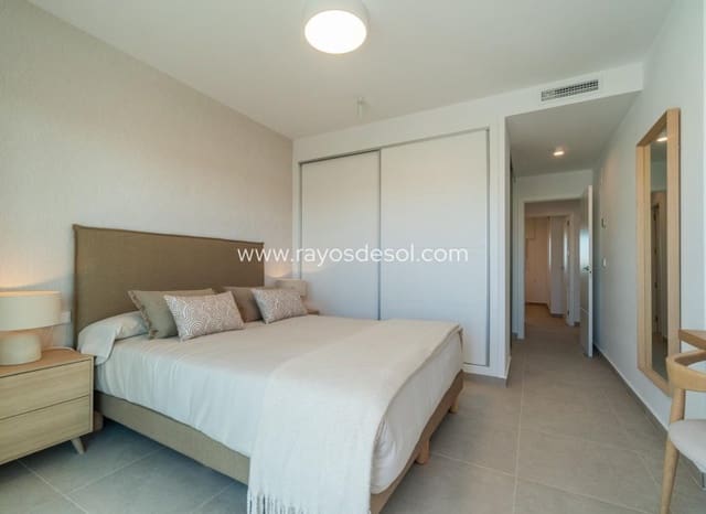 3 slaapkamer Appartement te koop in Playa Flamenca, Orihuela met zwembad - € 395.000 (Ref: 8646140)