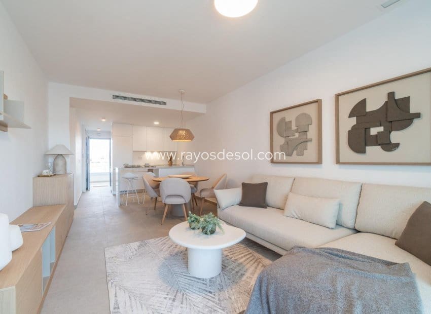 3 makuuhuone Huoneisto myytävänä paikassa Playa Flamenca mukana uima-altaan - 395 000 € (Ref: 8646140)