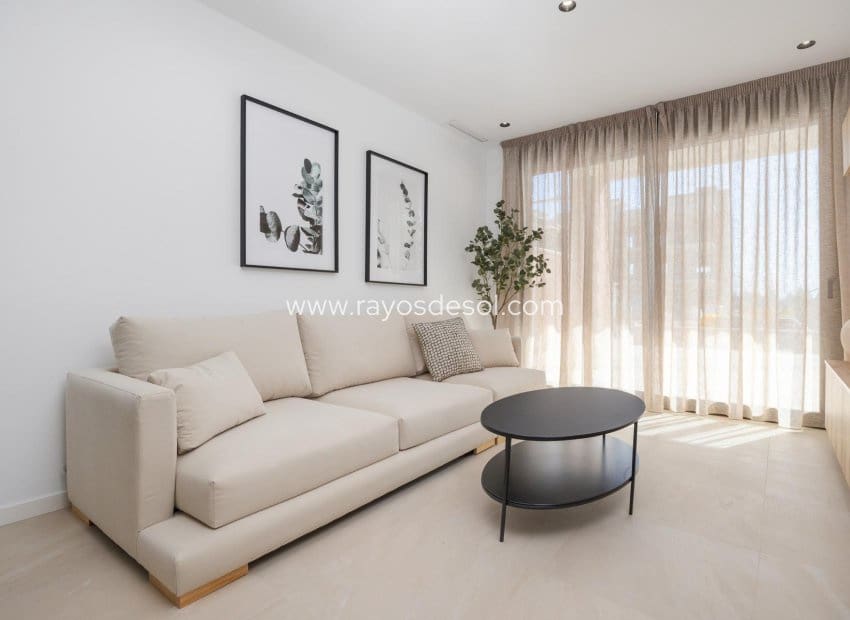 3 soveværelse Penthouse til salg i Los Alcazares med swimmingpool - € 395.000 (Ref: 8655066)