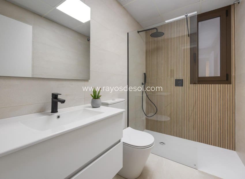 2 soveværelse Penthouse til salg i Los Alcazares med swimmingpool - € 315.000 (Ref: 8655067)