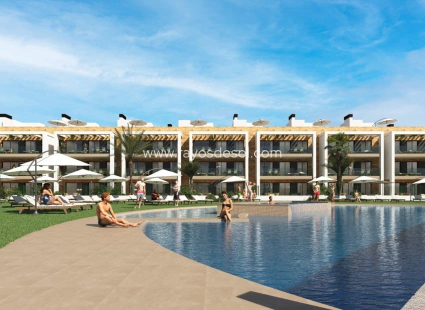 2 sovrum Takvåning till salu i Los Alcazares med pool - 325 000 € (Ref: 8655067)