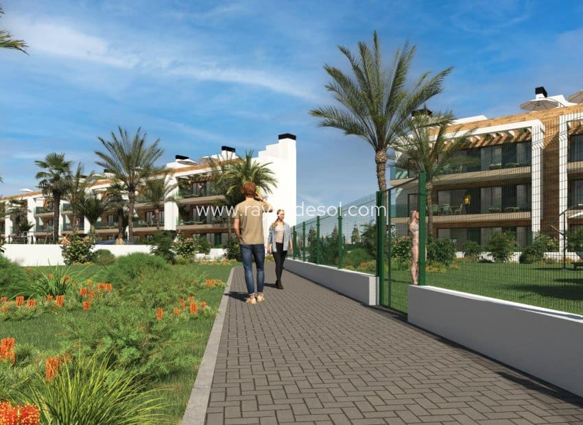 2 sovrum Takvåning till salu i Los Alcazares med pool - 325 000 € (Ref: 8655067)