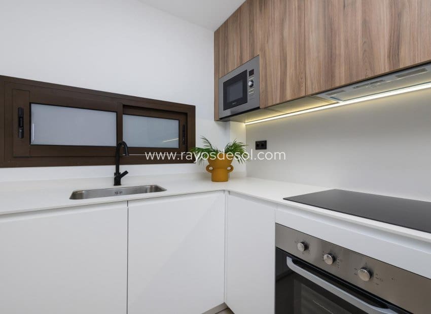 2 sovrum Takvåning till salu i Los Alcazares med pool - 325 000 € (Ref: 8655067)