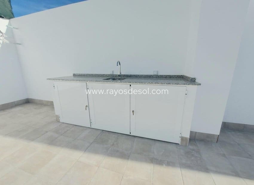 2 chambre Villa/Maison à vendre à Roldan avec piscine - 242 500 € (Ref: 8680343)