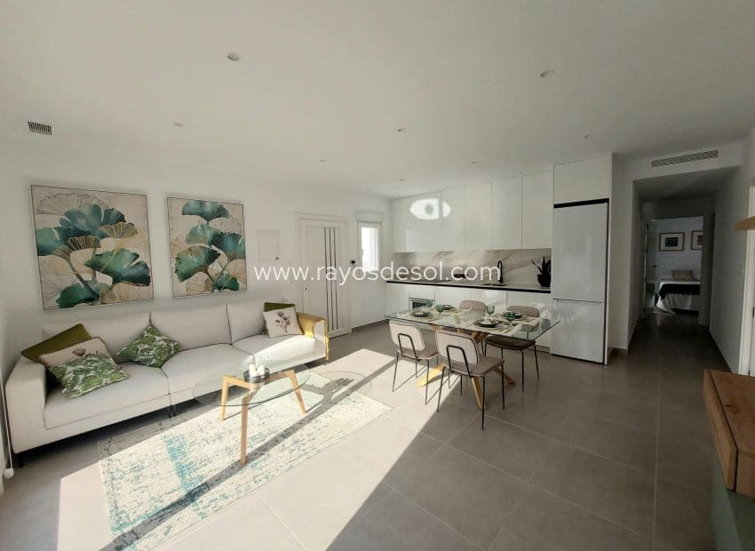 3 makuuhuone Huvila myytävänä paikassa Roldan mukana uima-altaan - 272 500 € (Ref: 8680344)