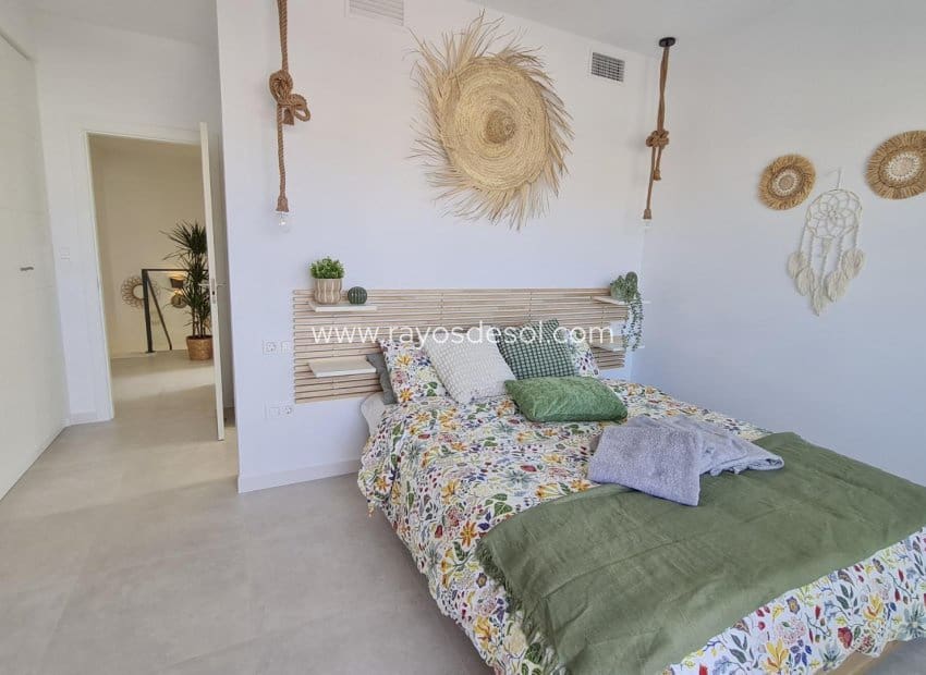 3 soveværelse Villa til salg i San Pedro del Pinatar med swimmingpool - € 439.000 (Ref: 8680925)