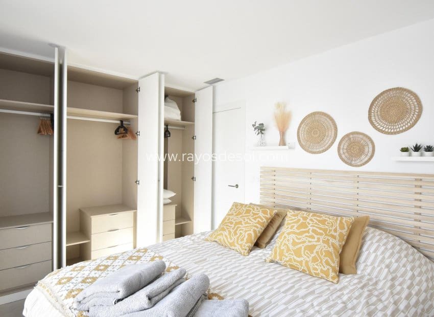 3 soveværelse Villa til salg i San Pedro del Pinatar med swimmingpool - € 439.000 (Ref: 8680925)