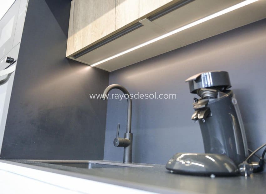 Chalet de 3 habitaciones en San Pedro del Pinatar en venta con piscina - 445.000 € (Ref: 8680925)