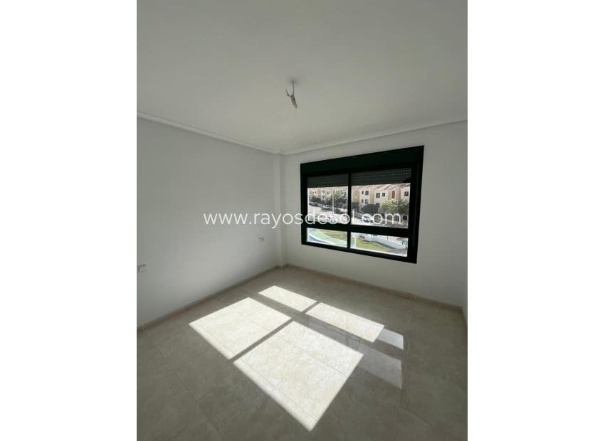 2 sovrum Takvåning till salu i Orihuela Costa med pool - 347 700 € (Ref: 8692147)