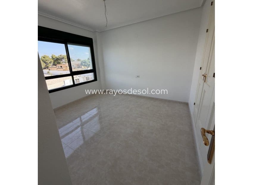 2 soverom Leilighet til salgs i Orihuela Costa med svømmebasseng - € 298 900 (Ref: 8692149)
