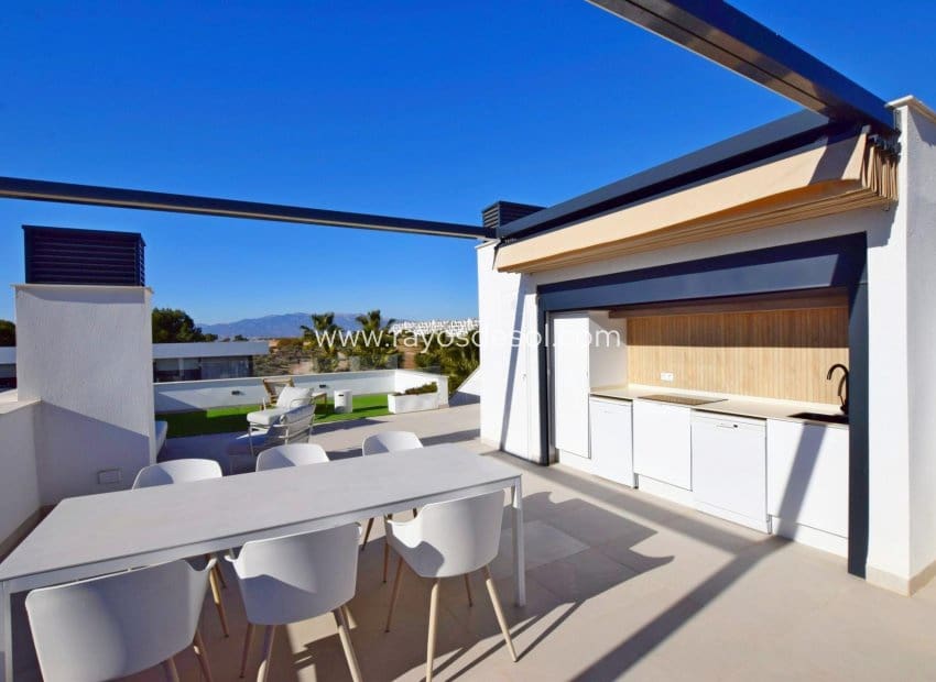 3 soveværelse Villa til salg i Condado de Alhama med swimmingpool - € 305.900 (Ref: 8710504)