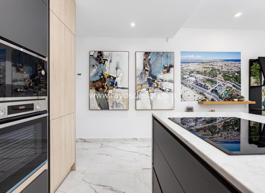 3 soveværelse Villa til salg i Ciudad Quesada med swimmingpool - € 555.000 (Ref: 8710513)