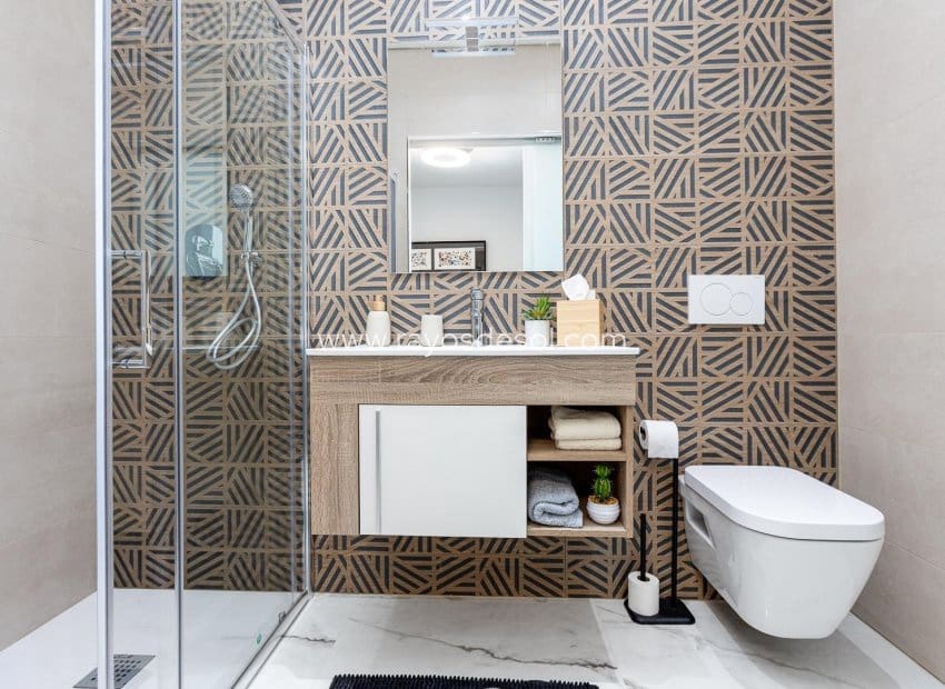 2 soveværelse Lejlighed til salg i Ciudad Quesada med swimmingpool - € 279.000 (Ref: 8710514)