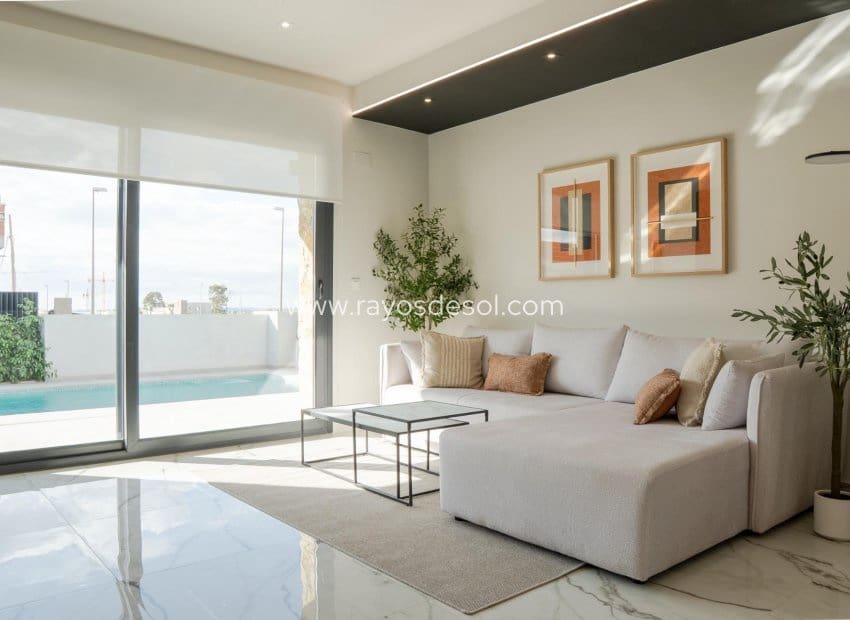 3 soveværelse Villa til salg i Ciudad Quesada med swimmingpool - € 496.000 (Ref: 8710516)