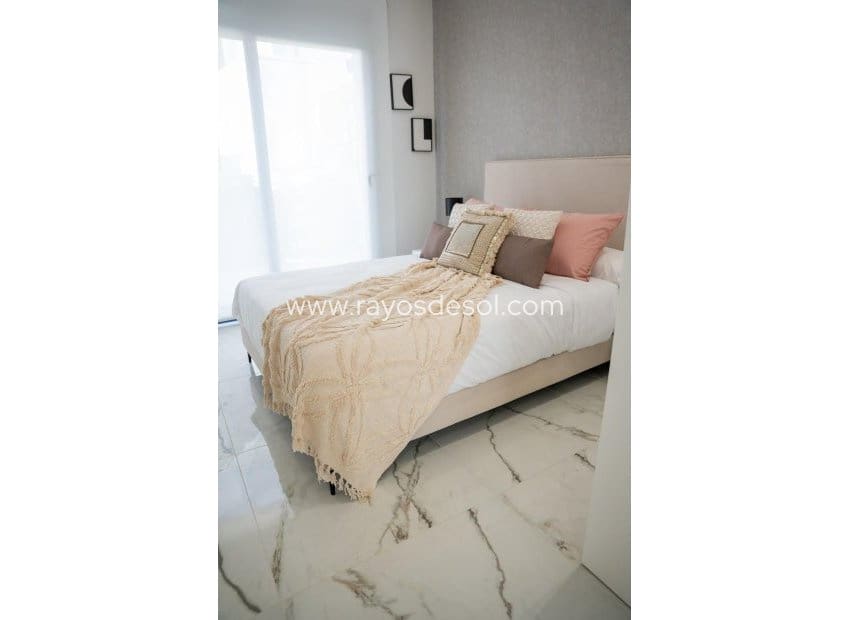 3 soveværelse Villa til salg i Ciudad Quesada med swimmingpool - € 496.000 (Ref: 8710516)