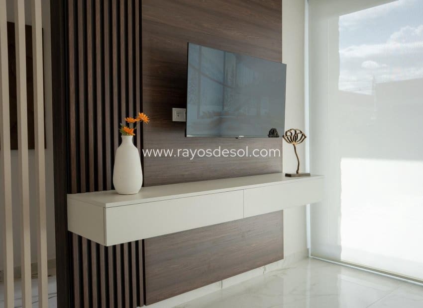 3 soveværelse Villa til salg i Ciudad Quesada med swimmingpool - € 496.000 (Ref: 8710516)