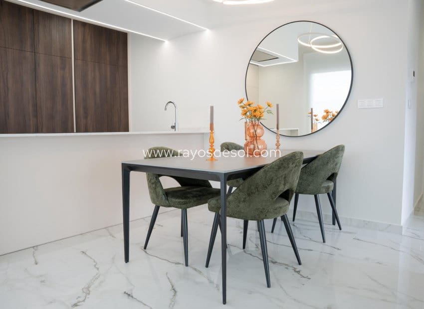 3 soveværelse Villa til salg i Ciudad Quesada med swimmingpool - € 496.000 (Ref: 8710516)