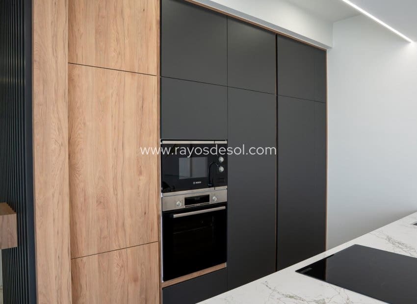 3 soveværelse Villa til salg i Ciudad Quesada med swimmingpool - € 496.000 (Ref: 8710517)