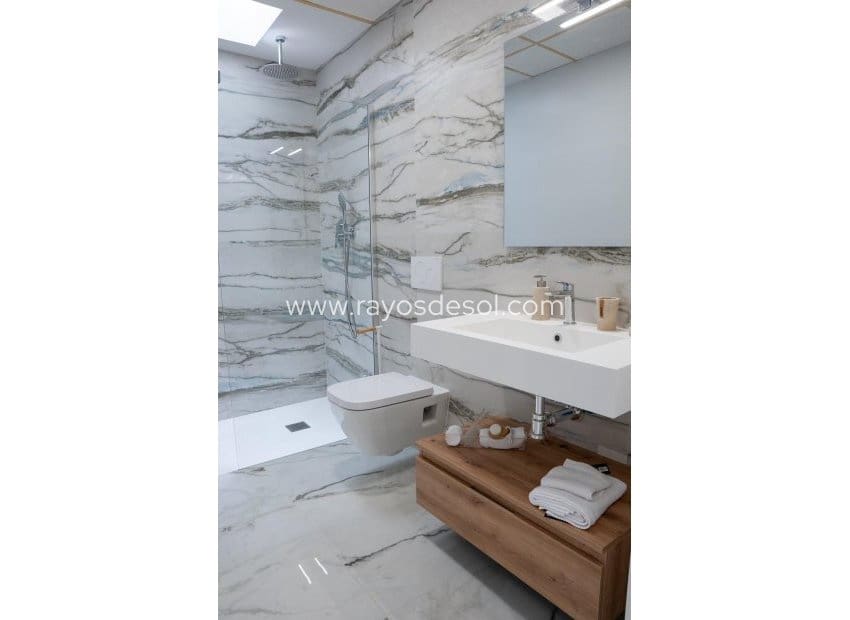 3 soveværelse Villa til salg i Ciudad Quesada med swimmingpool - € 496.000 (Ref: 8710517)