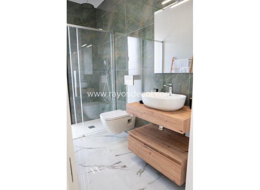 3 soveværelse Villa til salg i Ciudad Quesada med swimmingpool - € 496.000 (Ref: 8710517)