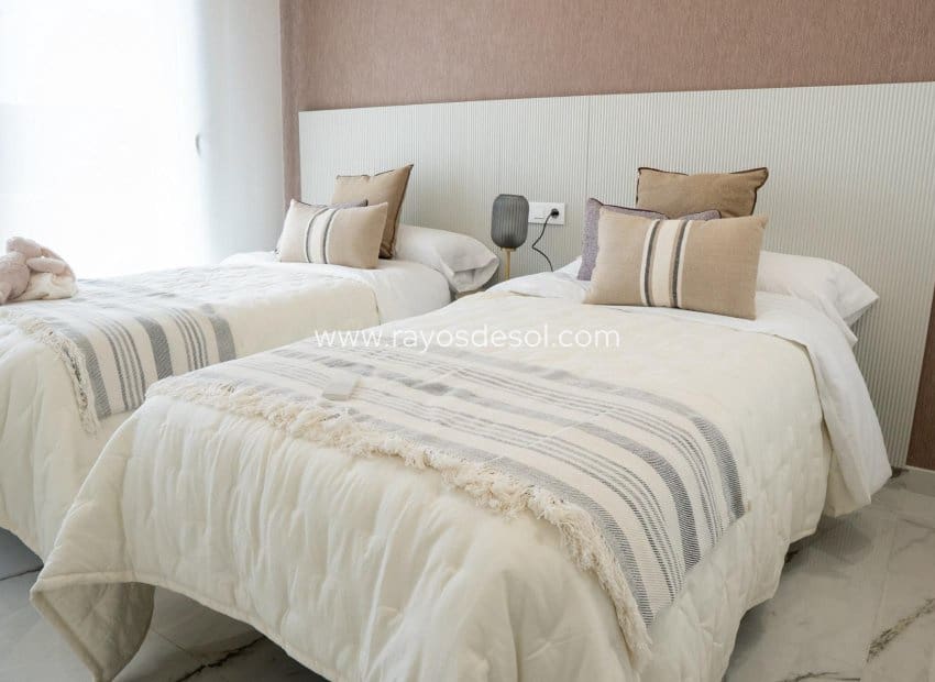 3 soveværelse Villa til salg i Ciudad Quesada med swimmingpool - € 496.000 (Ref: 8710517)