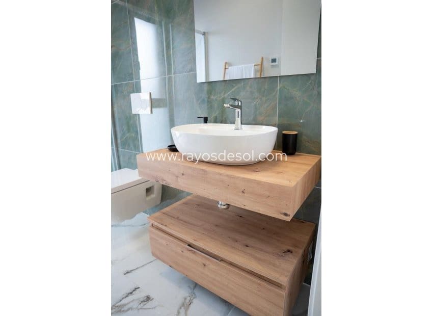Chalet de 3 habitaciones en Ciudad Quesada en venta con piscina - 549.000 € (Ref: 8710517)