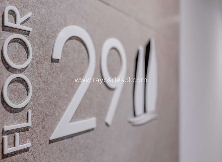 2 soveværelse Lejlighed til salg i Benidorm med swimmingpool - € 1.600.000 (Ref: 8713836)