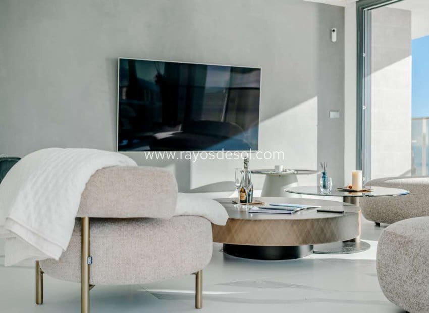 2 soveværelse Lejlighed til salg i Benidorm med swimmingpool - € 1.600.000 (Ref: 8713836)