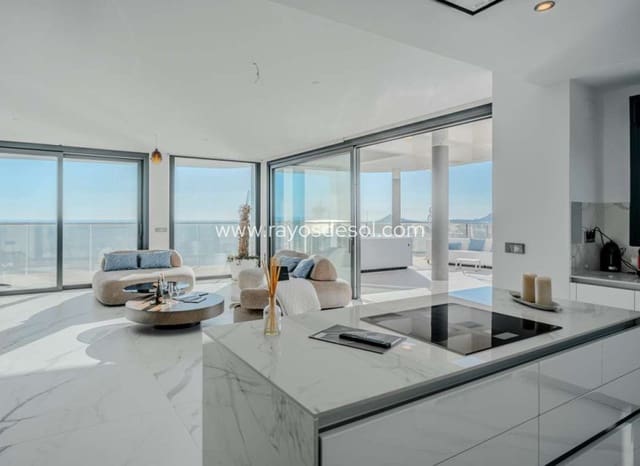 2 soverom Leilighet til salgs i Benidorm med svømmebasseng - € 1 600 000 (Ref: 8713836)