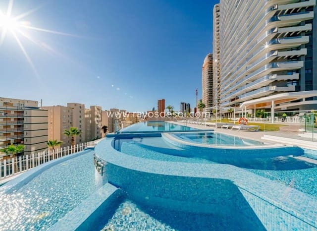 2 bedroom Apartment for sale in Benidorm with pool - € 1,600,000 (Ref: 8713836)