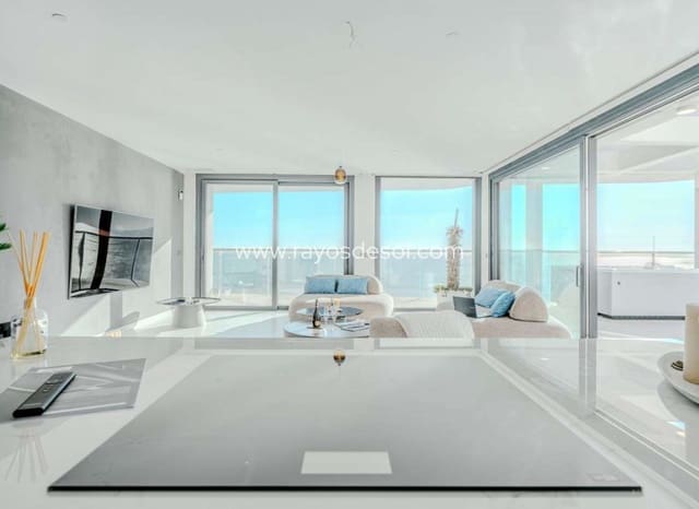 2 soveværelse Lejlighed til salg i Benidorm med swimmingpool - € 1.600.000 (Ref: 8713836)