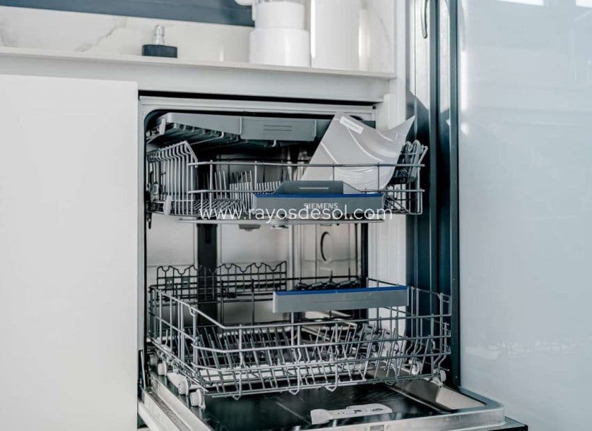 2 quarto Apartamento para venda em Benidorm com piscina - 1 600 000 € (Ref: 8713836)