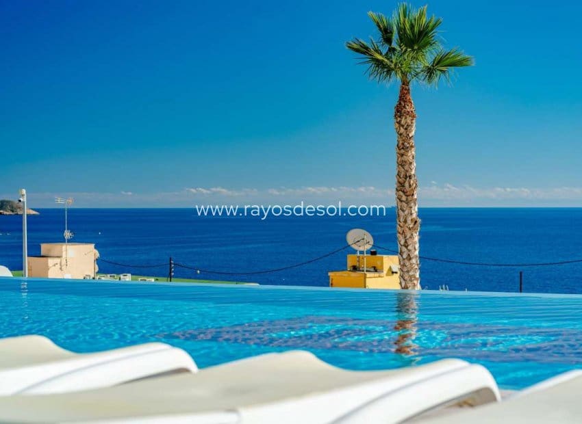 2 sypialnia Apartament na sprzedaż w Benidorm z basenem - 1 600 000 € (Ref: 8713836)