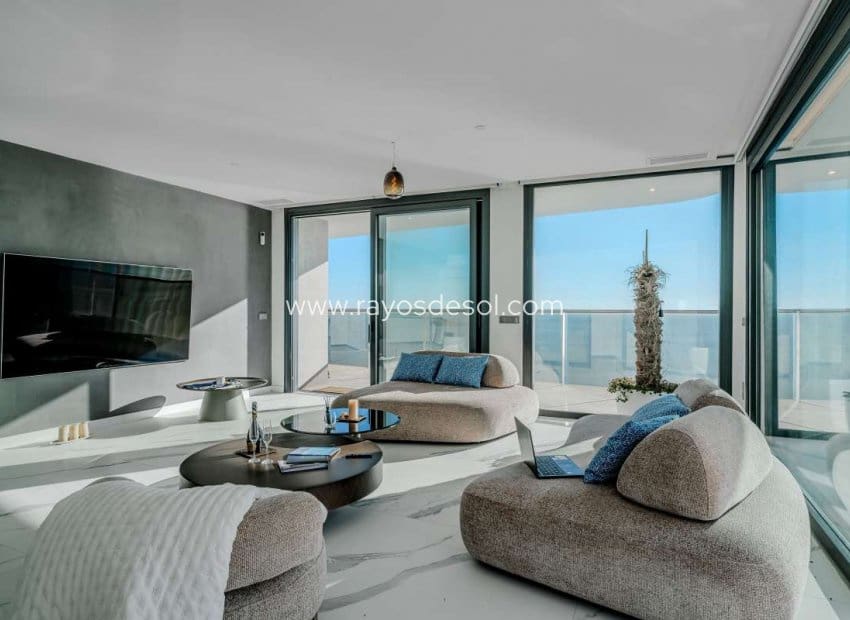 2 sypialnia Apartament na sprzedaż w Benidorm z basenem - 1 600 000 € (Ref: 8713836)