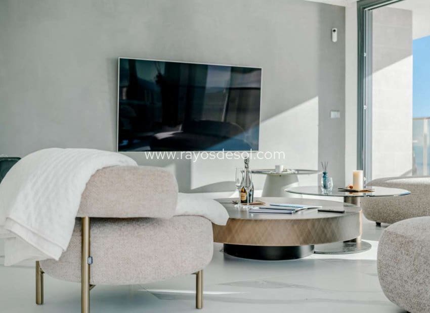 2 sypialnia Apartament na sprzedaż w Benidorm z basenem - 1 600 000 € (Ref: 8713836)