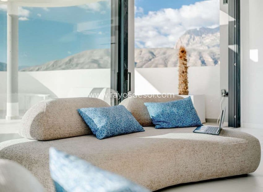 2 sypialnia Apartament na sprzedaż w Benidorm z basenem - 1 600 000 € (Ref: 8713836)