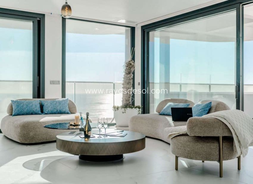 2 sypialnia Apartament na sprzedaż w Benidorm z basenem - 1 600 000 € (Ref: 8713836)