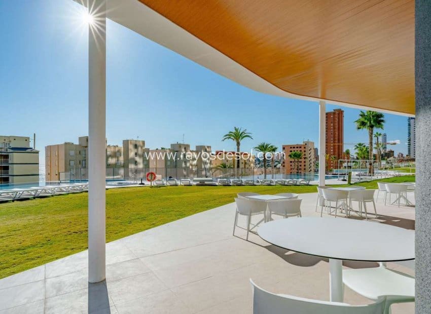 2 sypialnia Apartament na sprzedaż w Benidorm z basenem - 1 600 000 € (Ref: 8713836)