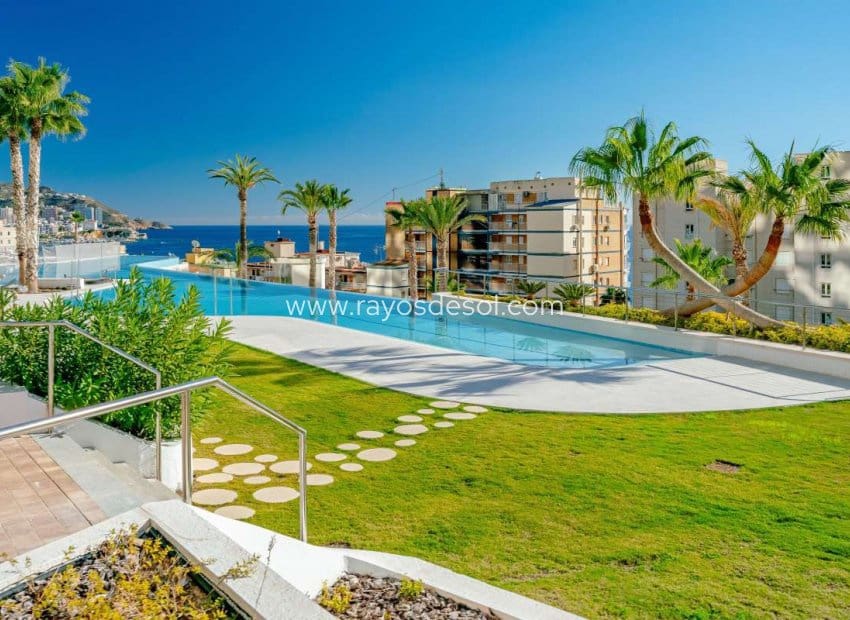 2 sypialnia Apartament na sprzedaż w Benidorm z basenem - 1 600 000 € (Ref: 8713836)