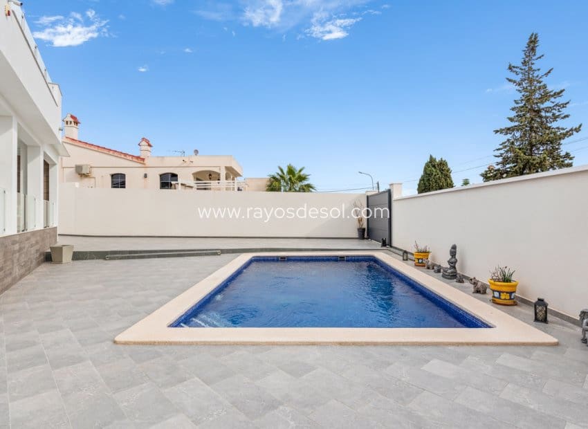 3 sypialnia Willa na sprzedaż w Rojales z basenem - 675 000 € (Ref: 8764442)