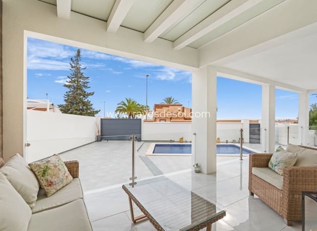 3 Zimmer Villa zu verkaufen in Rojales mit Pool - 675.000 € (Ref: 8764442)