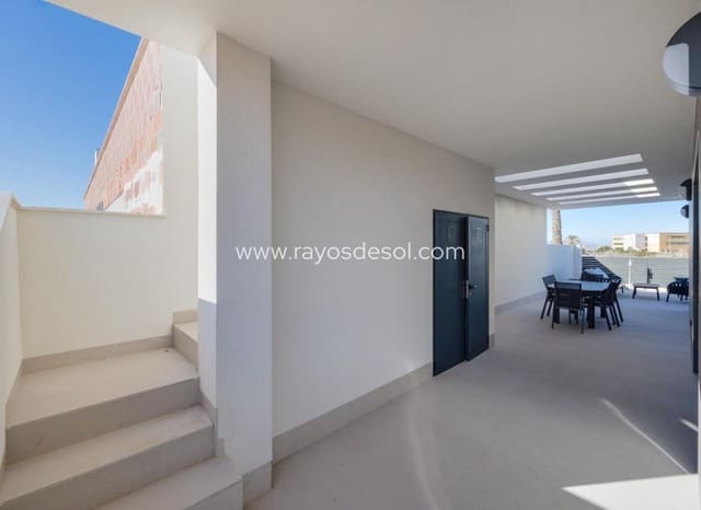 3 slaapkamer Villa te koop in Parque Acuático - Sector 25, Torrevieja met zwembad - € 585.000 (Ref: 8784594)