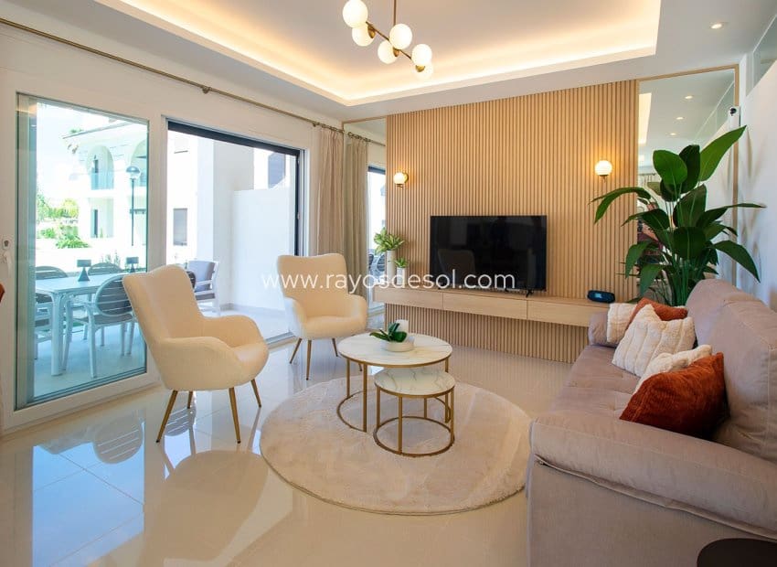 2 soveværelse Lejlighed til salg i Dona Pepa med swimmingpool - € 379.000 (Ref: 8788703)