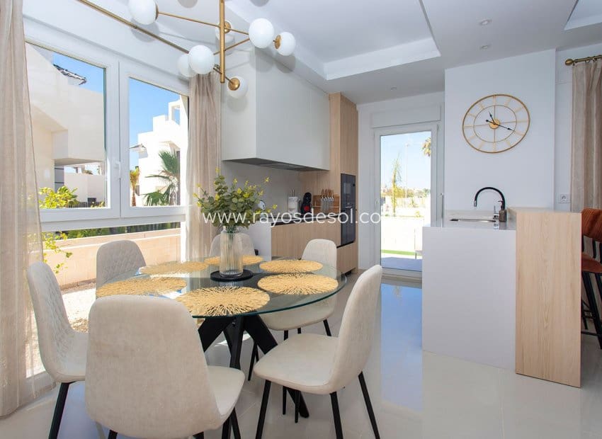 2 soveværelse Lejlighed til salg i Dona Pepa med swimmingpool - € 379.000 (Ref: 8788703)