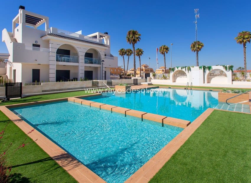 2 soveværelse Lejlighed til salg i Dona Pepa med swimmingpool - € 379.000 (Ref: 8788703)