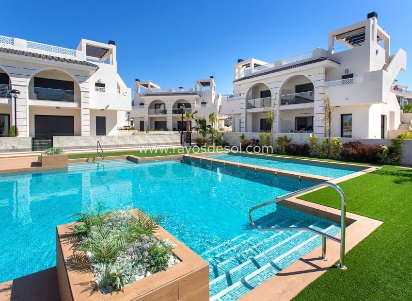 2 soveværelse Lejlighed til salg i Dona Pepa med swimmingpool - € 379.000 (Ref: 8788703)