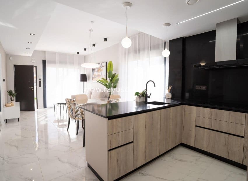 3 soveværelse Lejlighed til salg i Pilar de la Horadada med swimmingpool - € 310.000 (Ref: 8796806)