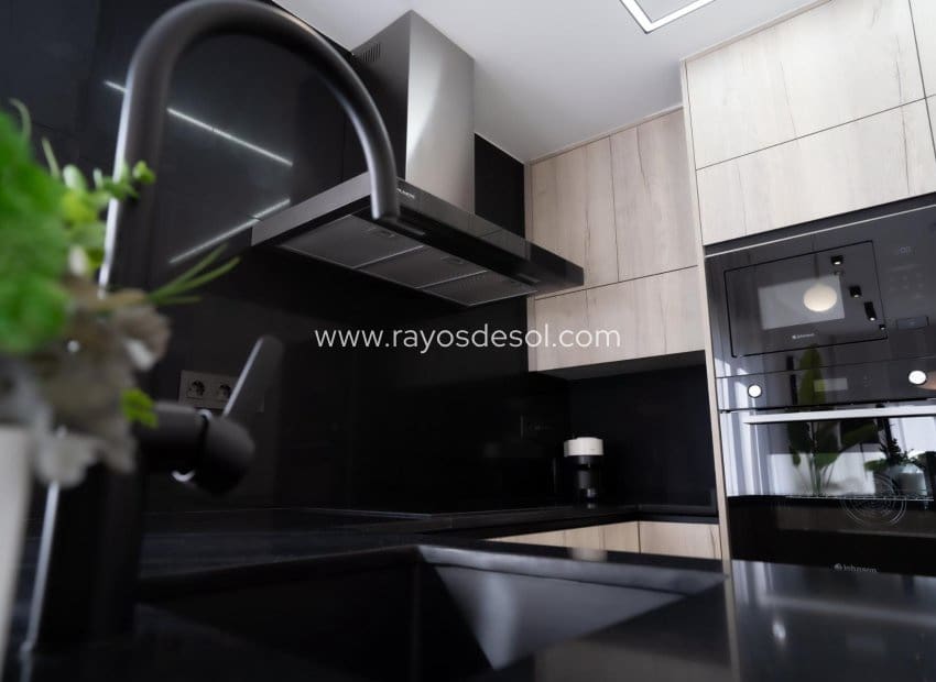 3 soveværelse Lejlighed til salg i Pilar de la Horadada med swimmingpool - € 310.000 (Ref: 8796806)